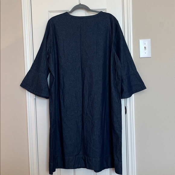 NWT Draper James Chambray Ruffle Shift Dress - Picture 5 of 8